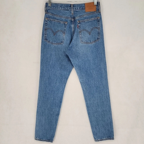Levi's Wedgie Icon Fit Ankle Jeans 26X28 - Picture 3 of 8